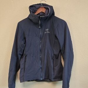 Arc'teryx Women's Atom Hoody Insulated Navy  Jacket